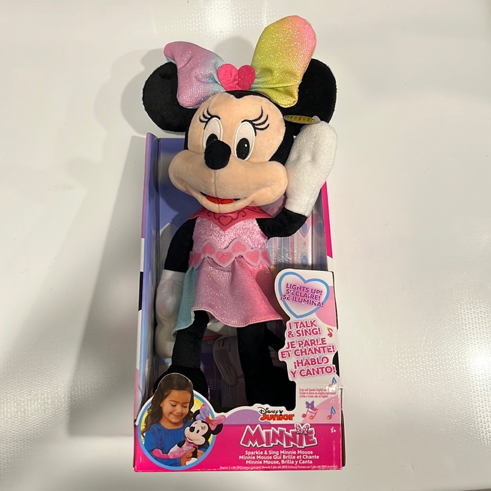 Minnie talk and sing doll